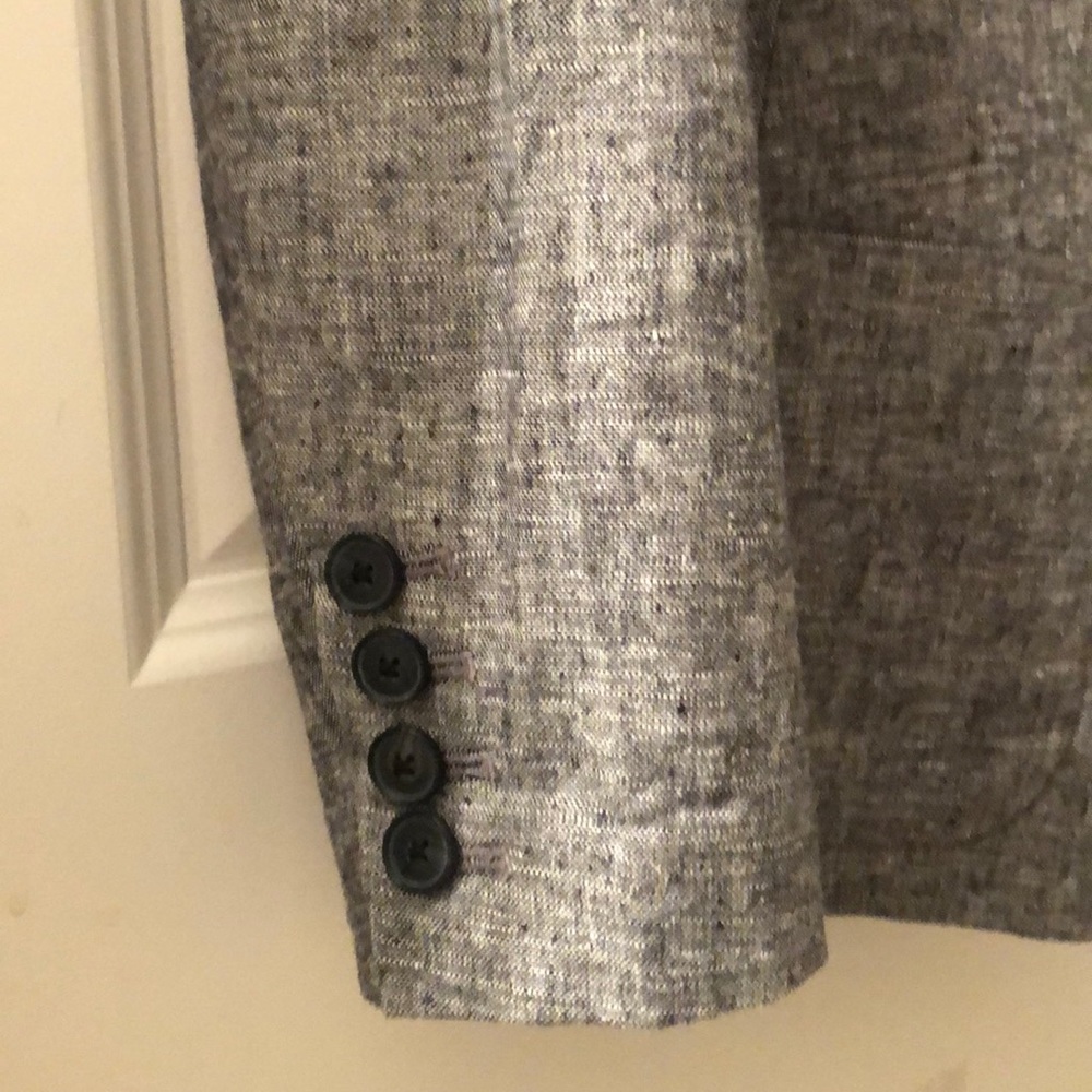Blazer - Picture 4 of 5